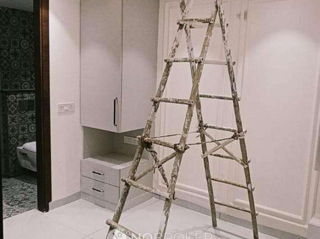 Property for sale in West Delhi, Deri