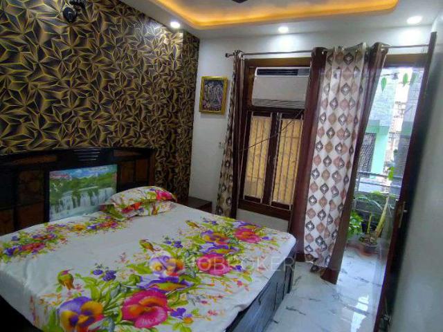 Property for sale in West Delhi, Deri