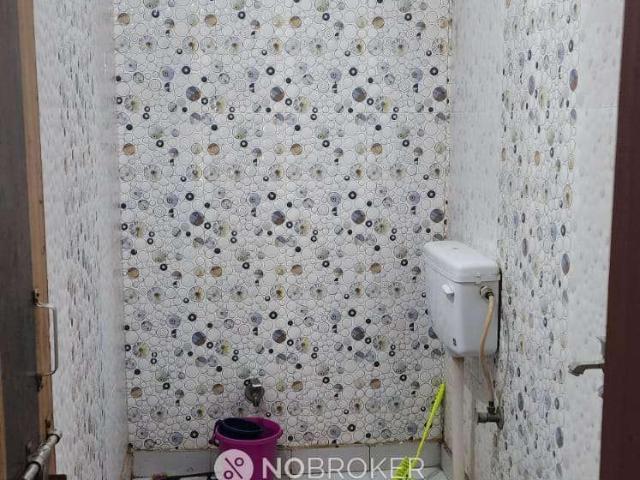 Flat for sale in West Delhi, Deri