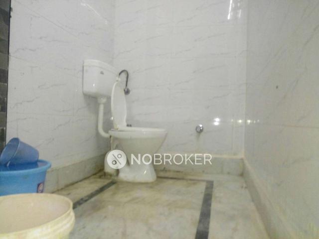 Flat for sale in South West Delhi, Deri