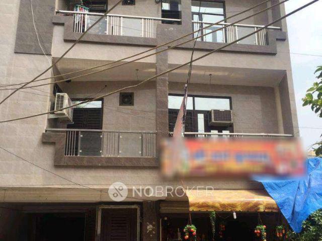 Property for sale in West Delhi, Deri