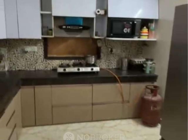Flat for sale in West Delhi, Deri