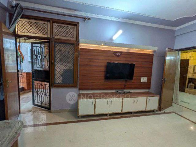 Flat for rent in Deri