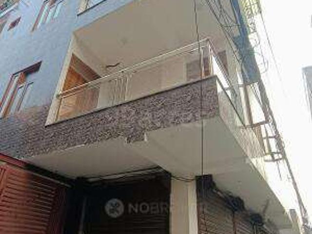 Flat for sale in South West Delhi, Deri