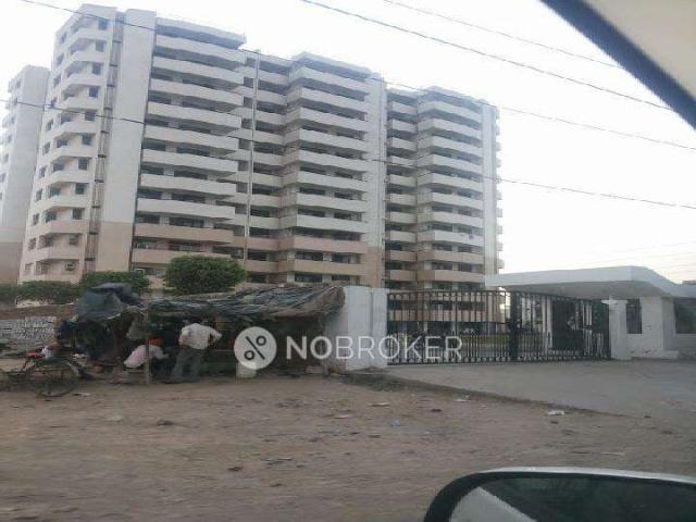 Flat for rent in Hariana