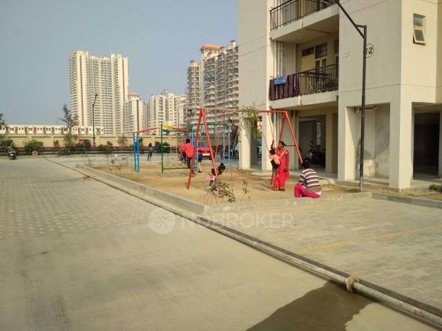 Flat for rent in Hariana