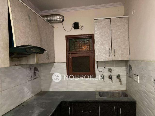 Flat for sale in South West Delhi, Deri