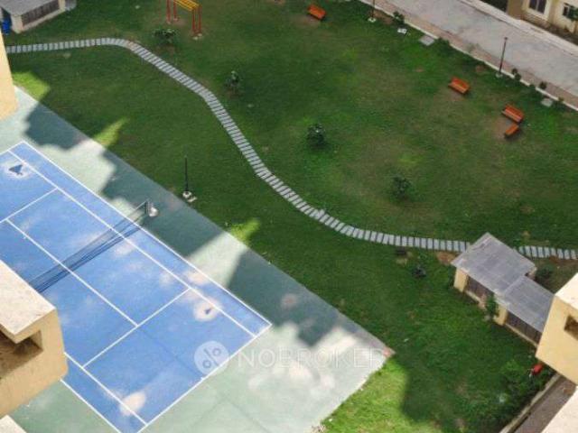 Flat for sale in South West Delhi, Deri