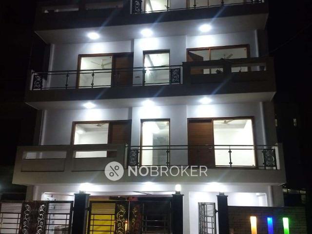 Flat for rent in Hariana