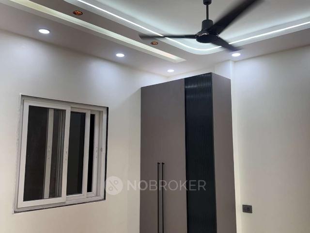 Flat for rent in West Delhi, Deri