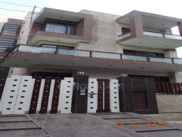 Flat for rent in Hariana