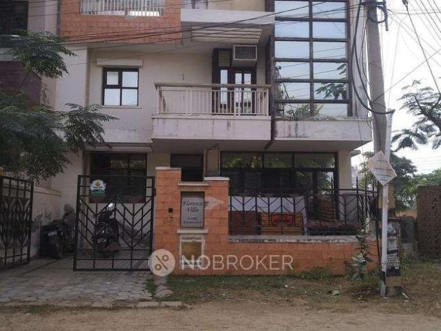 Flat for rent in Hariana