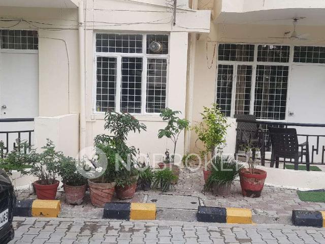 Flat for rent in Hariana