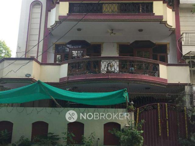 Flat for rent in West Delhi, Deri