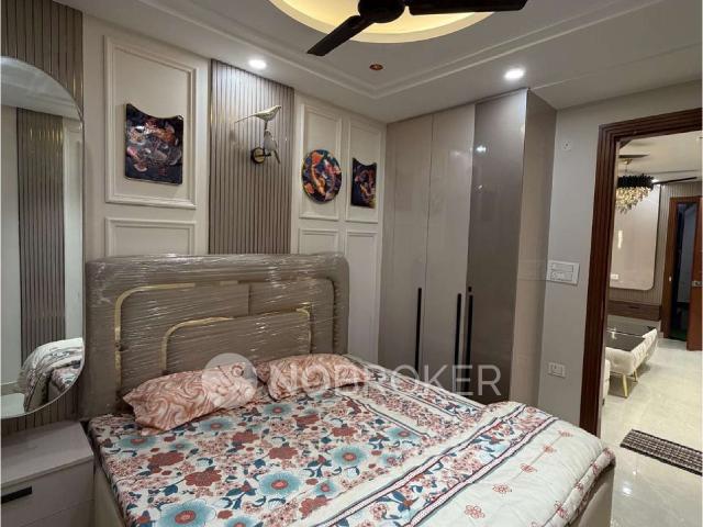 Flat for sale in West Delhi, Deri