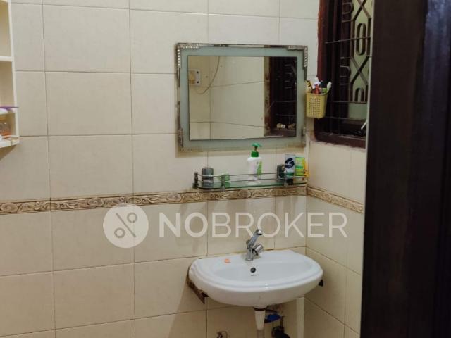 Flat for sale in South Delhi, Deri