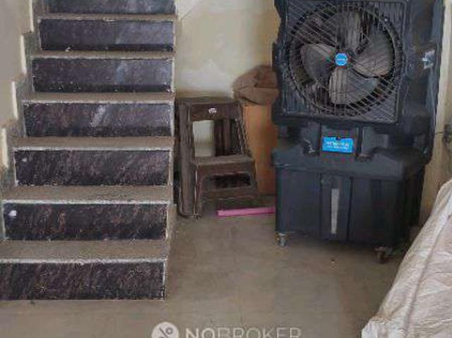 Flat for sale in West Delhi, Deri