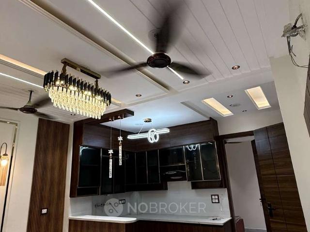 Flat for sale in Razapur Khurd, Delhi