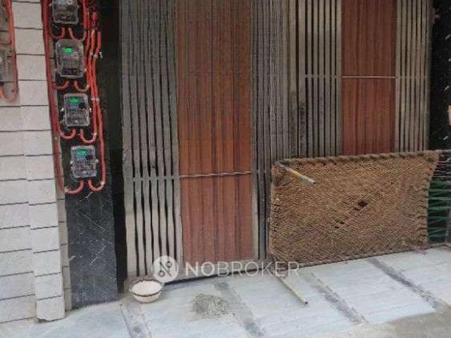 Flat for sale in West Delhi, Deri