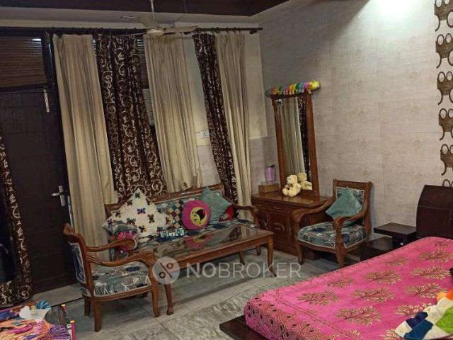 Flat for rent in Hariana