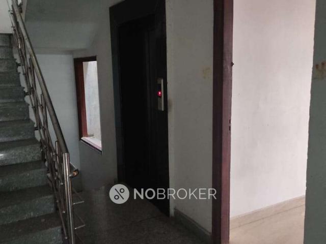 Flat for sale in South West Delhi, Deri