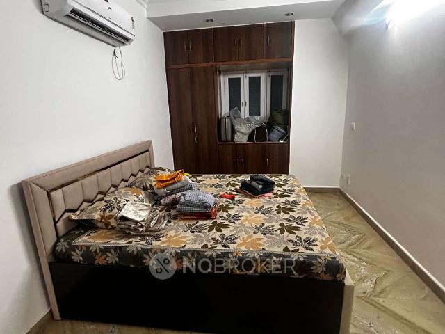 Flat for rent in East Delhi, Deri