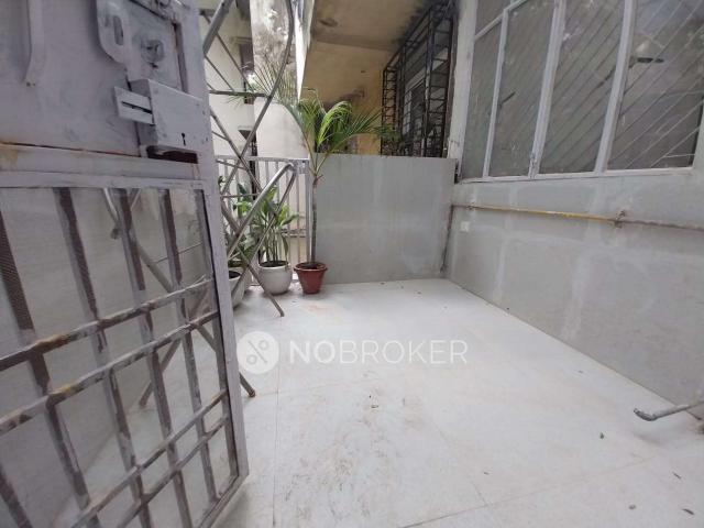 Flat for rent in South Delhi, Deri