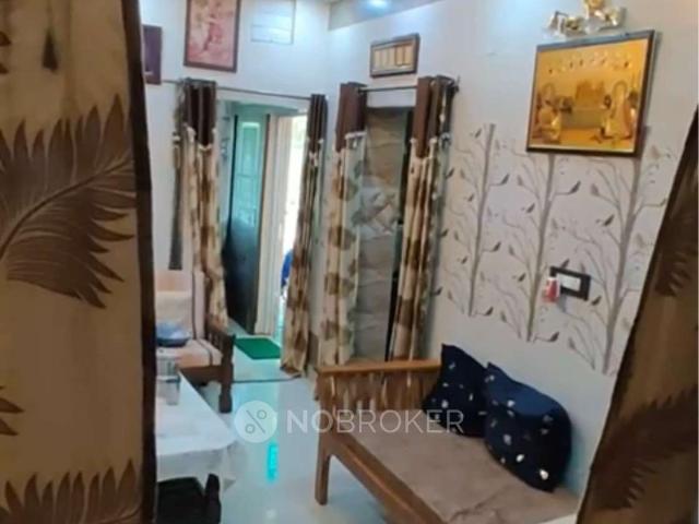Flat for sale in Shalimar Bagh, Delhi