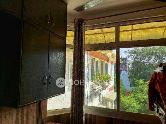 Flat for rent in North Delhi, Deri