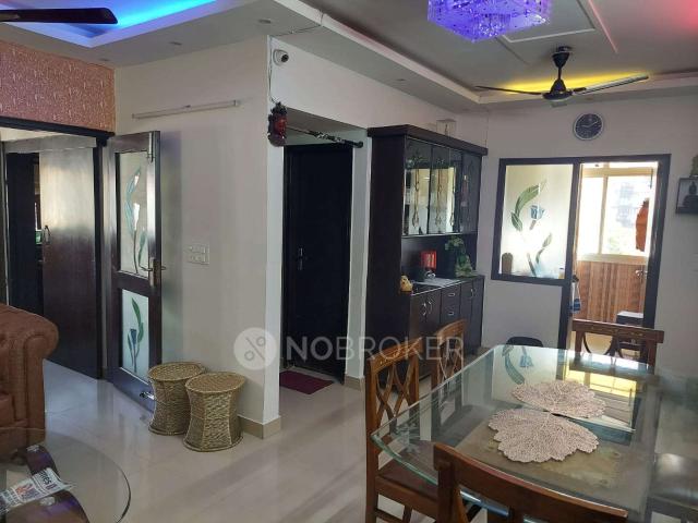 Flat for sale in North Delhi, Deri
