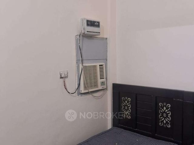 Flat for sale in West Delhi, Deri