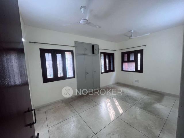 Flat for rent in East Delhi, Deri
