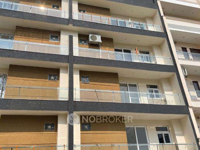 Flat for rent in Hariana