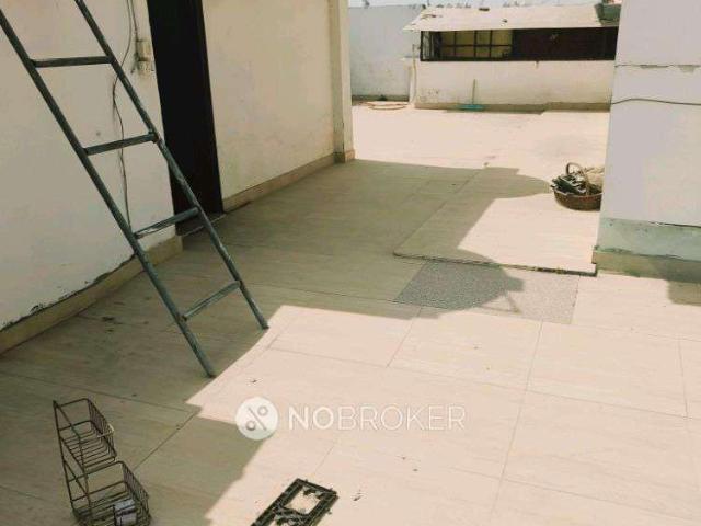 Flat for sale in South Delhi, Deri