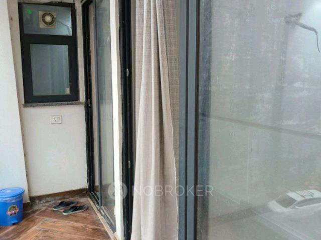 Flat for rent in South Delhi, Deri