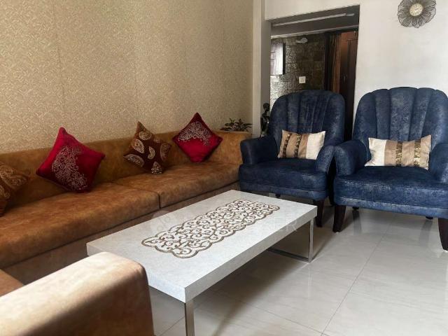 Flat for sale in South West Delhi, Deri