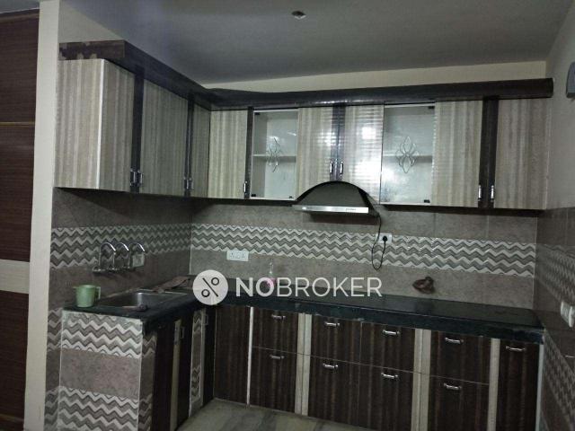 Flat for sale in East Delhi, Deri