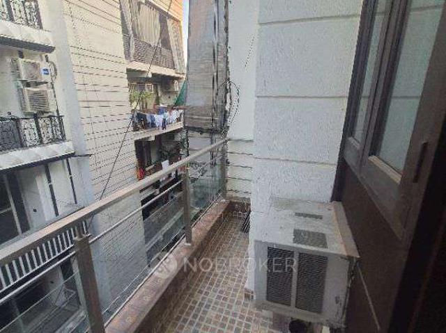 Flat for rent in South Delhi, Deri