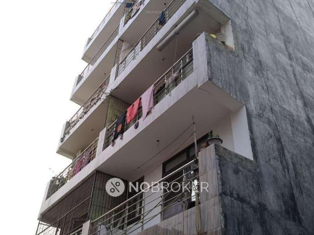 Flat for rent in North West Delhi, Deri