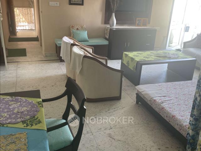 Flat for rent in Deri