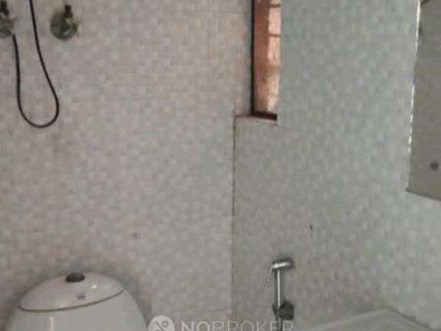 Flat for rent in South Delhi, Deri