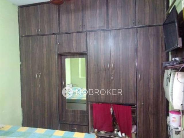 Flat for sale in North West Delhi, Deri