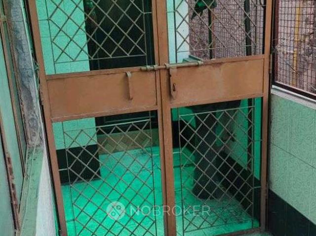 Flat for sale in Rohini, Delhi