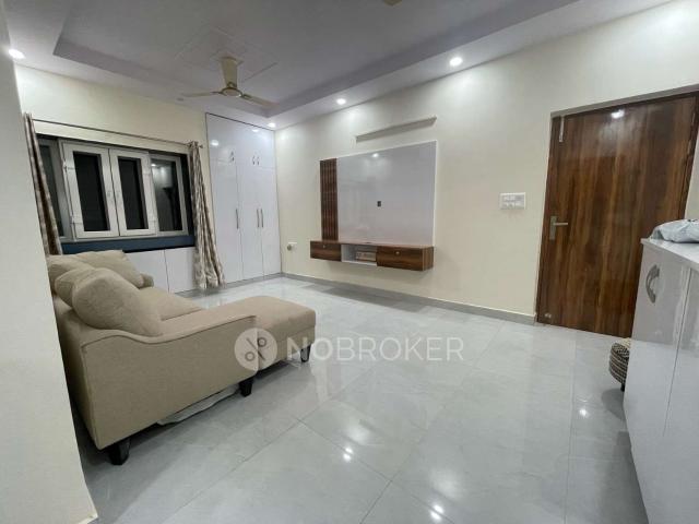 Flat for rent in Deri