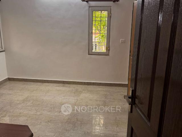 Flat for rent in Deri