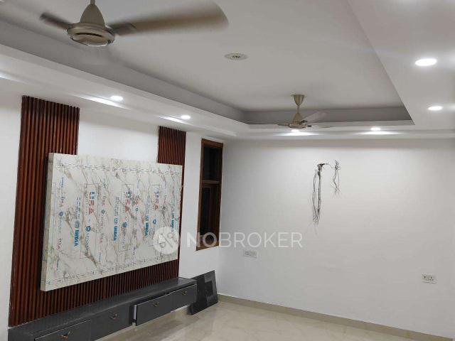 Flat for rent in Deri
