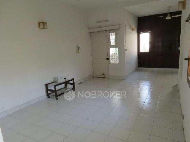 Flat for rent in South Delhi, Deri