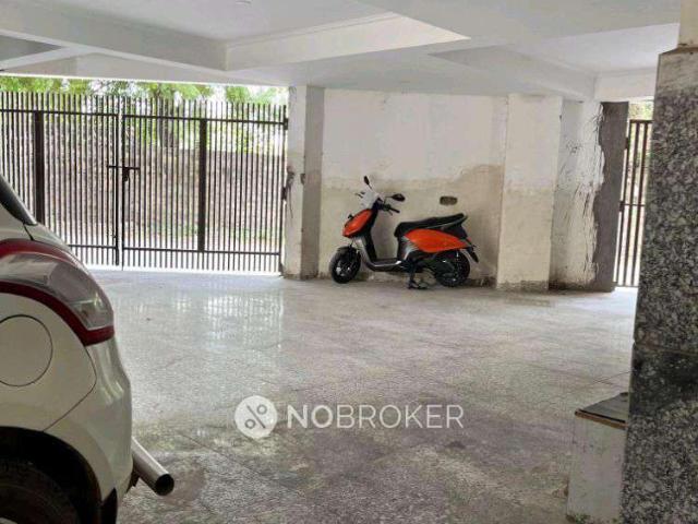 Flat for rent in South Delhi, Deri