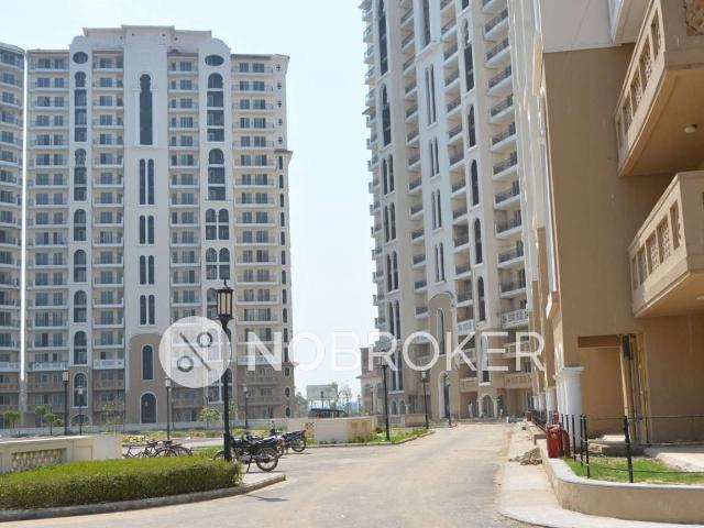 Flat for rent in Hariana
