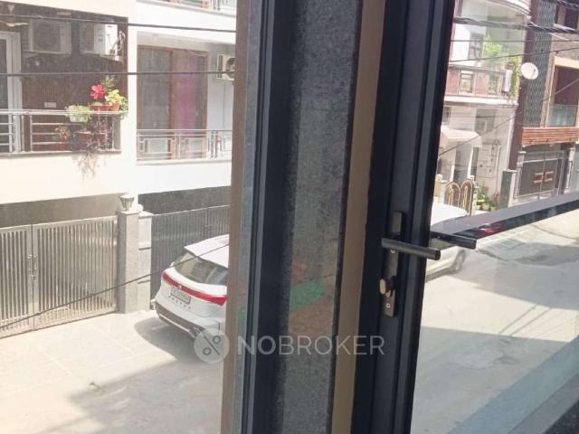 Flat for rent in Deri